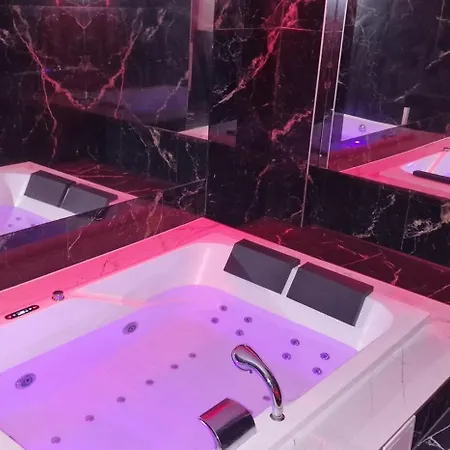 Apartament Z Jacuzzi Apartament *